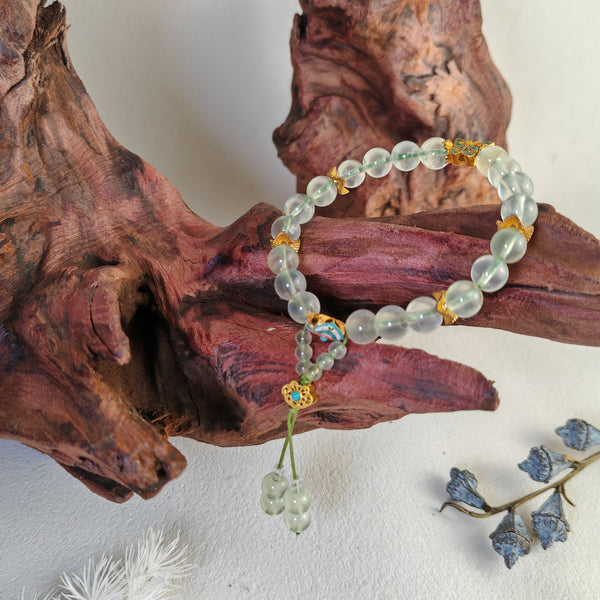 Natural Prehnite Bracelet – The Soothing Energy of Wood Element